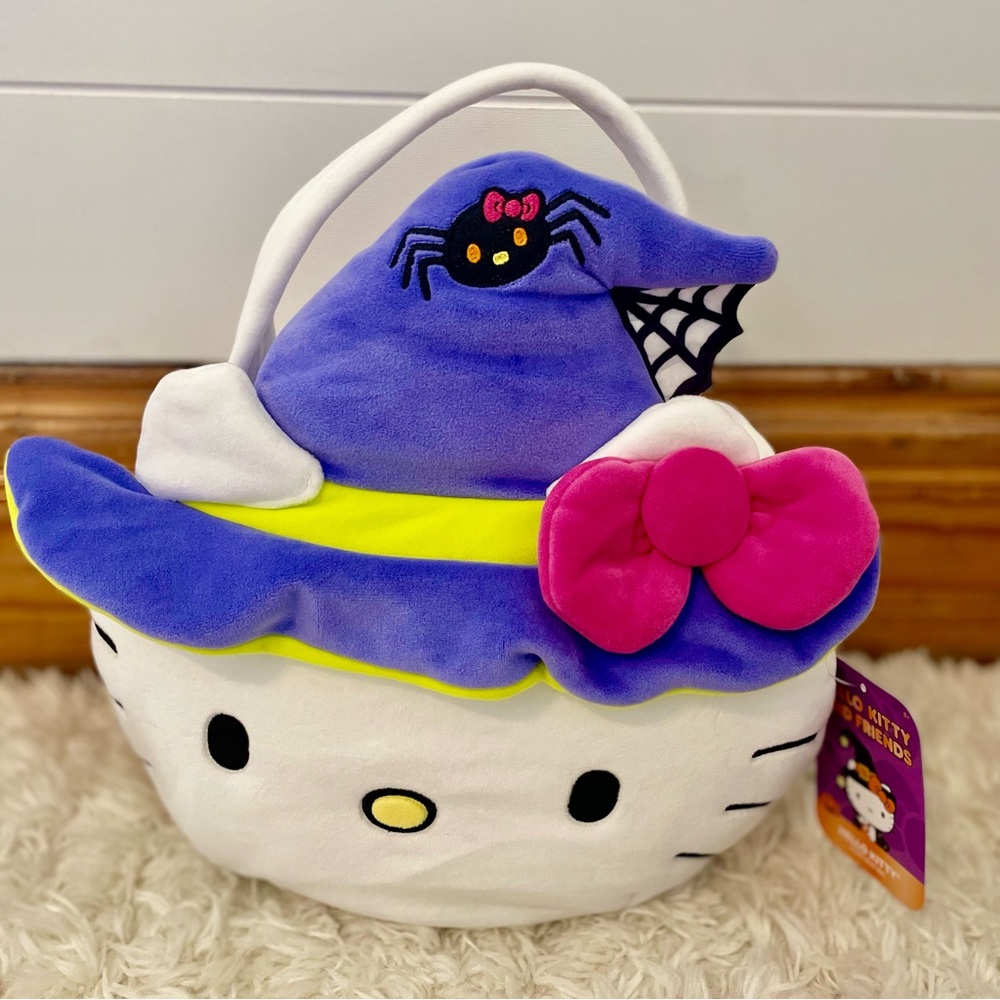 Hello Kitty Halloween Trick or Treat Pail‎